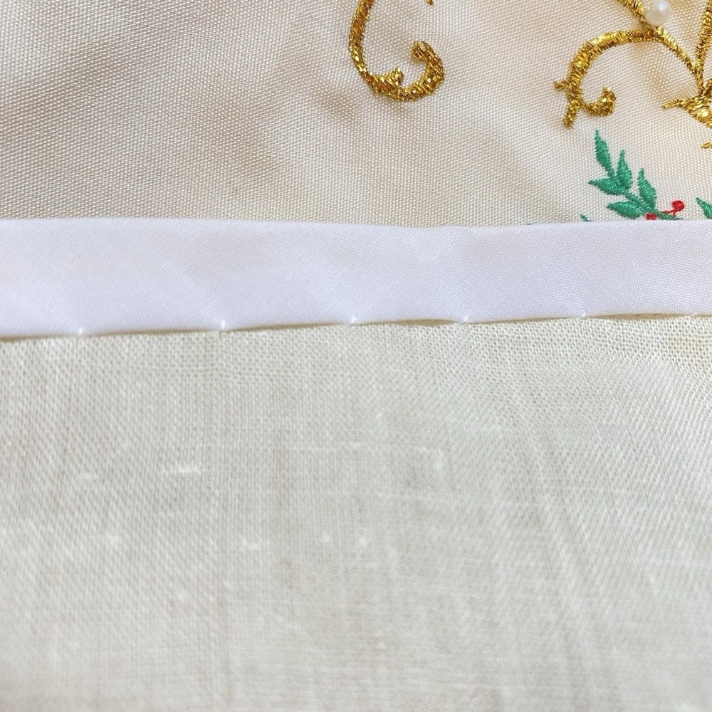 Chasuble Vestment Ivory Hand Sewn Hand Embroidered Angels - Picture 10 of 12